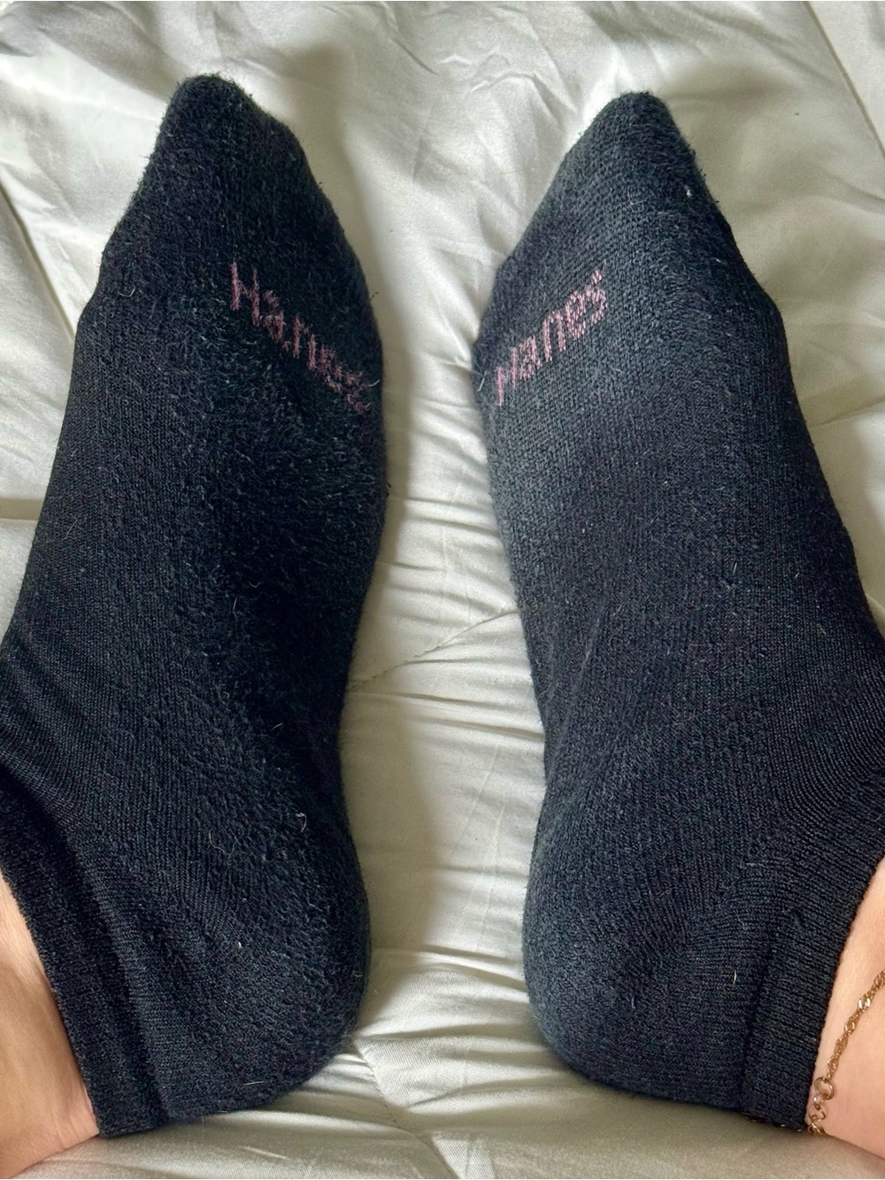 Used Black Low-Cut Women’s Hanes Cotton Socks - Picture 3 of 3